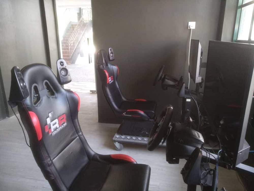 Hype Motorsports Hotel Port Dickson Dış mekan fotoğraf