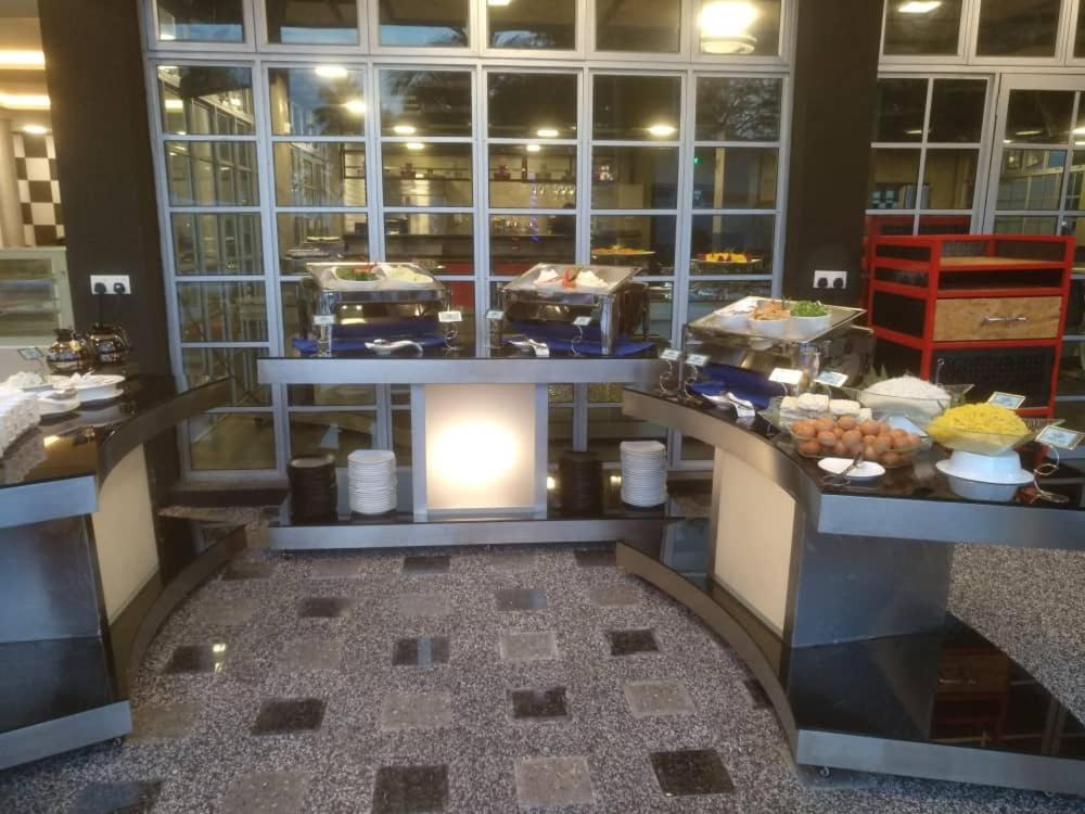 Hype Motorsports Hotel Port Dickson Dış mekan fotoğraf